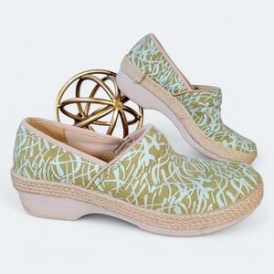Dansko Victoria Canvas Green Espadrilles Clogs Comfy Work Shoes Size 38